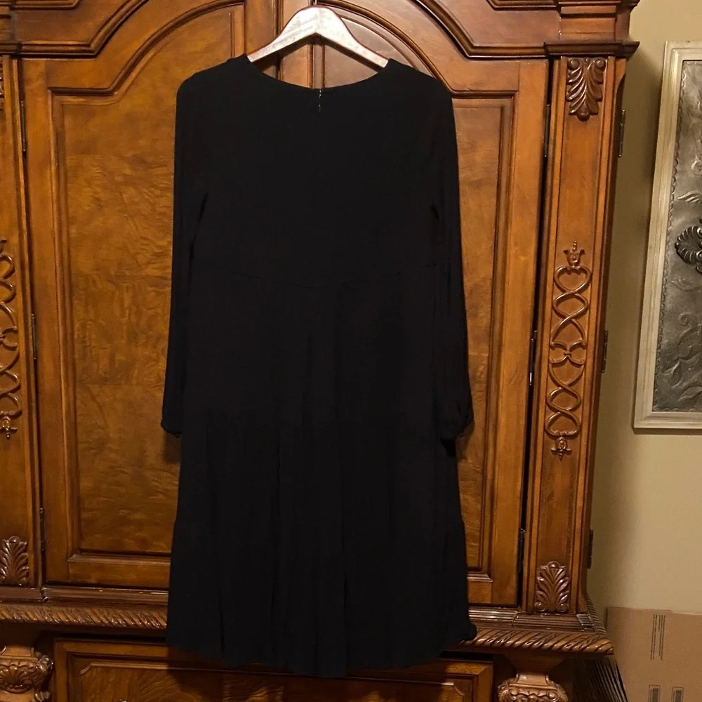 Ann Taylor Loft Black Tiered Midi Dress
Size SP - Picture 8 of 8
